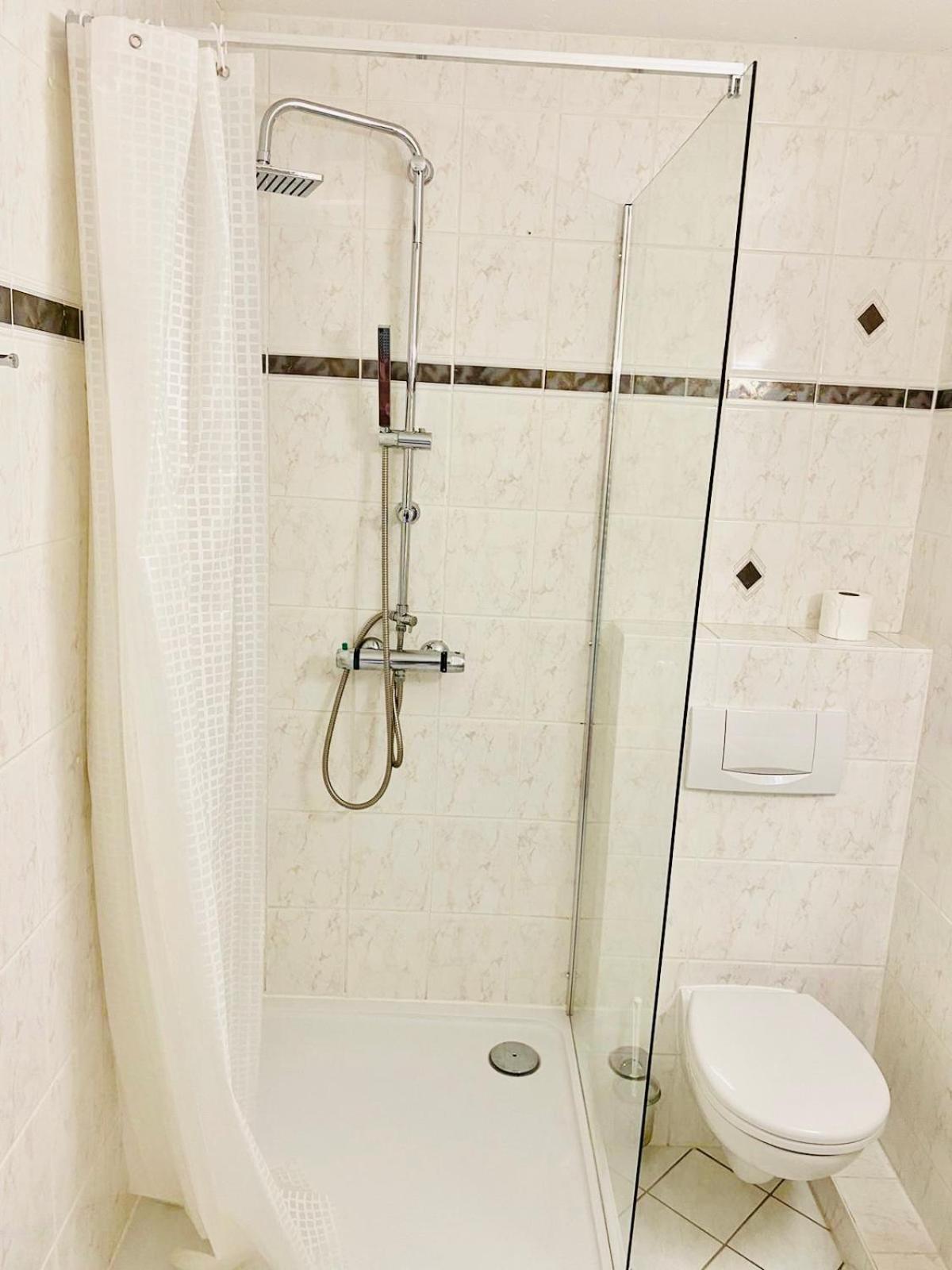 בראונלאגה Terrassenhaus Im Harz, Pool, Sauna, Wlan מראה חיצוני תמונה